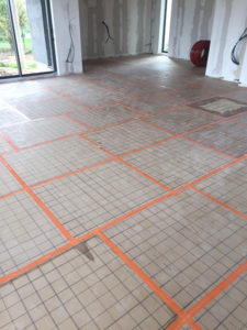 Réalisation d'un plancher chauffant Rehau - PABST